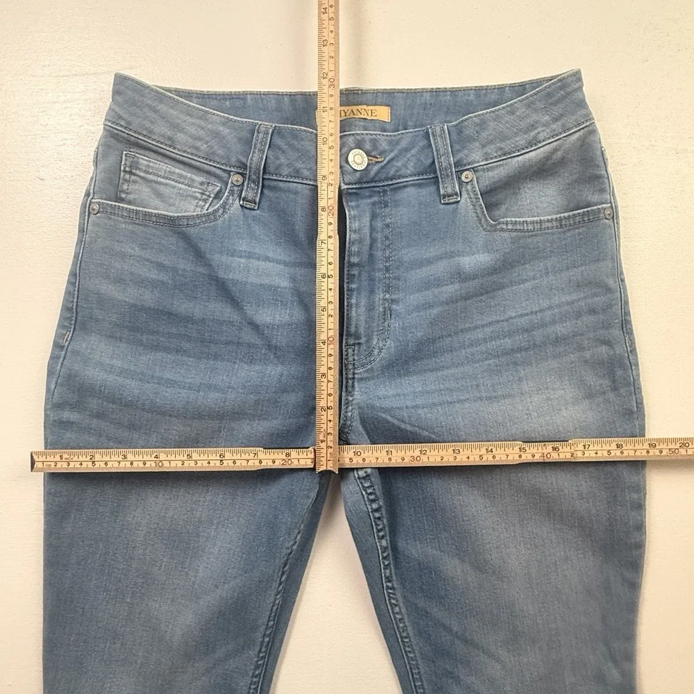 New Shyanne Women's Mid Rise Bootcut Jeans‎ Size 30/32 Light Wash Flare